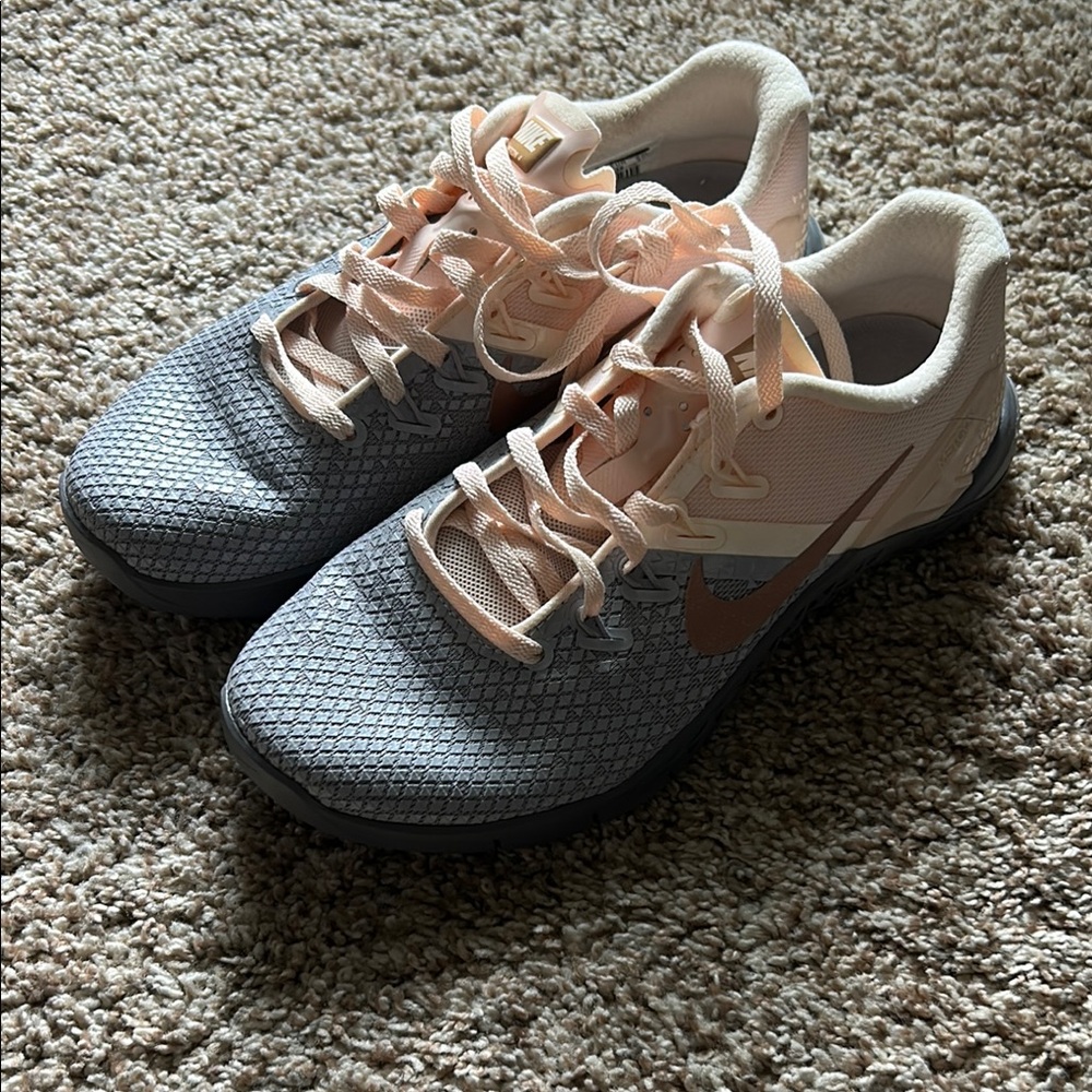 Nike Gray and Pink Athletic Shoes for Performance